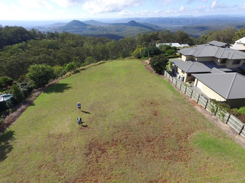 8 Culliford Drive, Middle Ridge QLD 4350