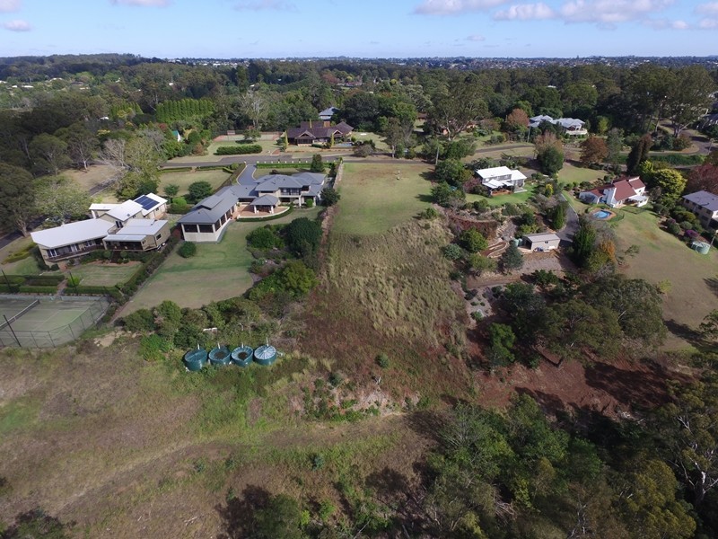 8 Culliford Drive, Middle Ridge QLD 4350