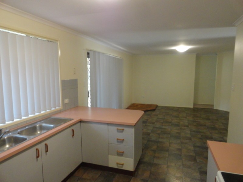 14 Kurrajong Street, Glenvale QLD 4350