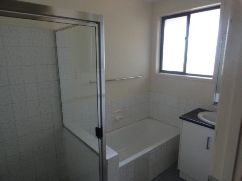 14 Kurrajong Street, Glenvale QLD 4350