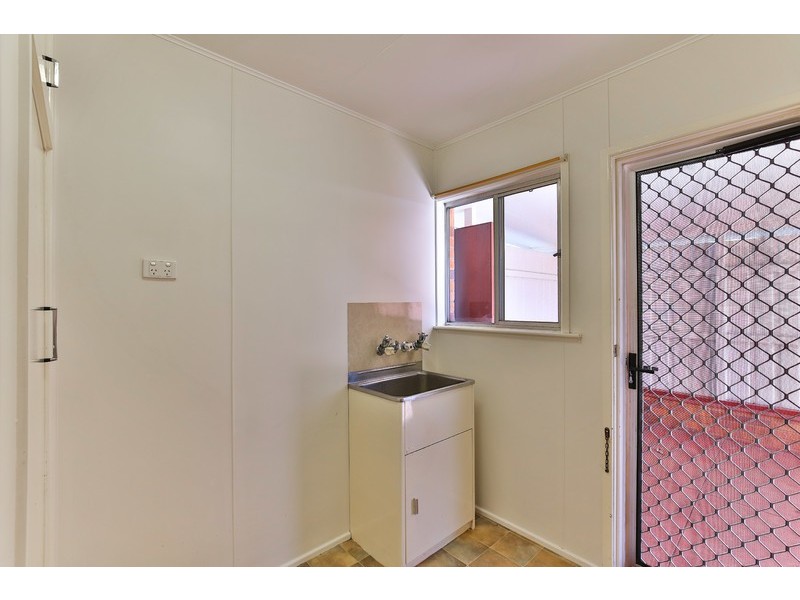 4 Peak Street, Harristown QLD 4350