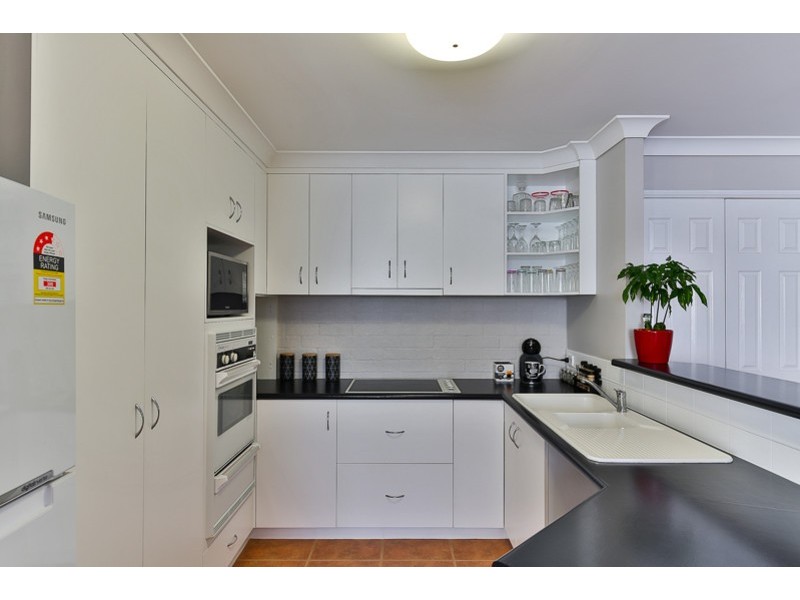 1/22 Beer Court, Kearneys Spring QLD 4350