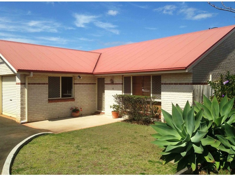 4/4a Cox Street, Wilsonton QLD 4350