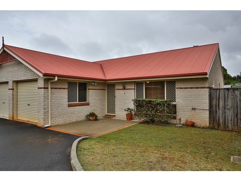 4/4a Cox Street, Wilsonton QLD 4350