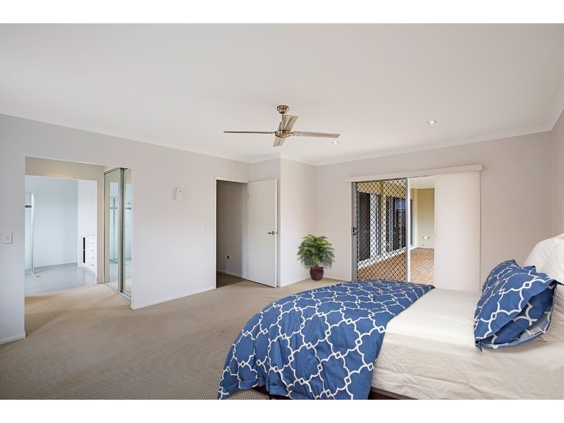 18 Fallon Drive, Middle Ridge QLD 4350