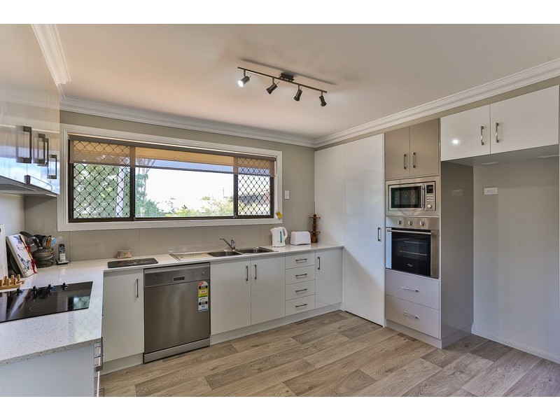 2 Arlaw Street, Centenary Heights QLD 4350