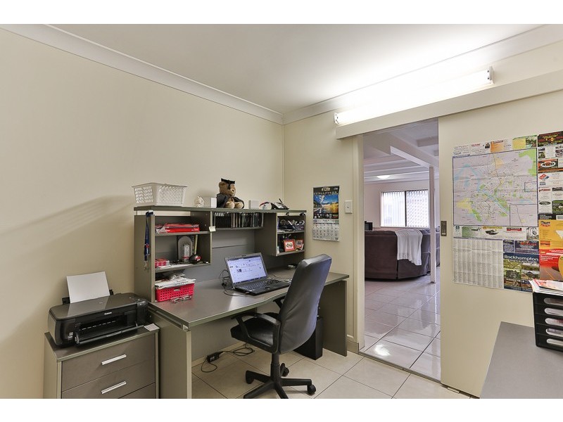 2 Arlaw Street, Centenary Heights QLD 4350