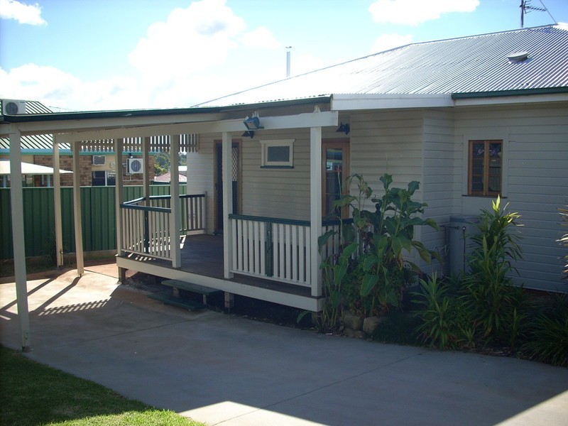 6B Healy, South Toowoomba QLD 4350