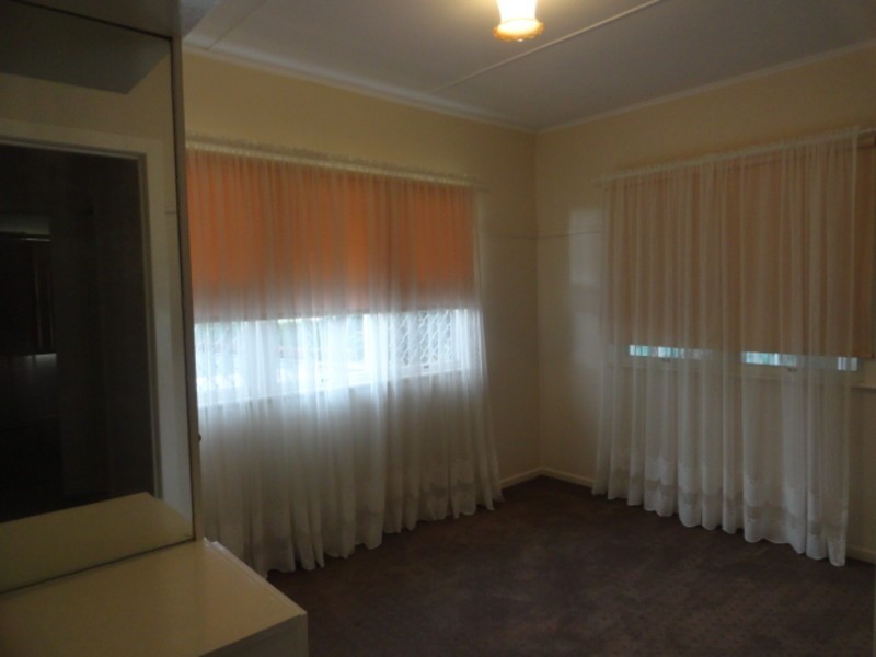 2 Gaydon Street, Newtown QLD 4350