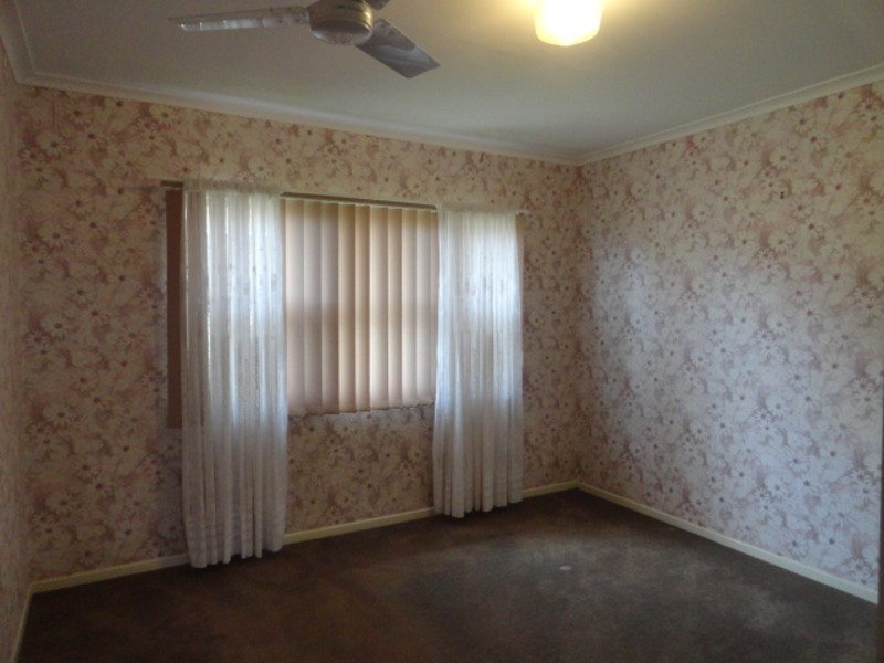 2 Gaydon Street, Newtown QLD 4350