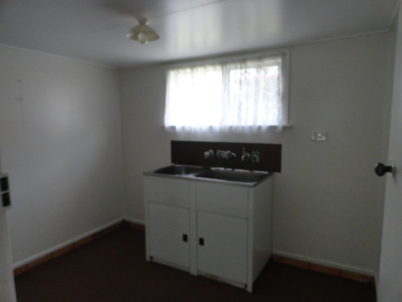 2 Gaydon Street, Newtown QLD 4350