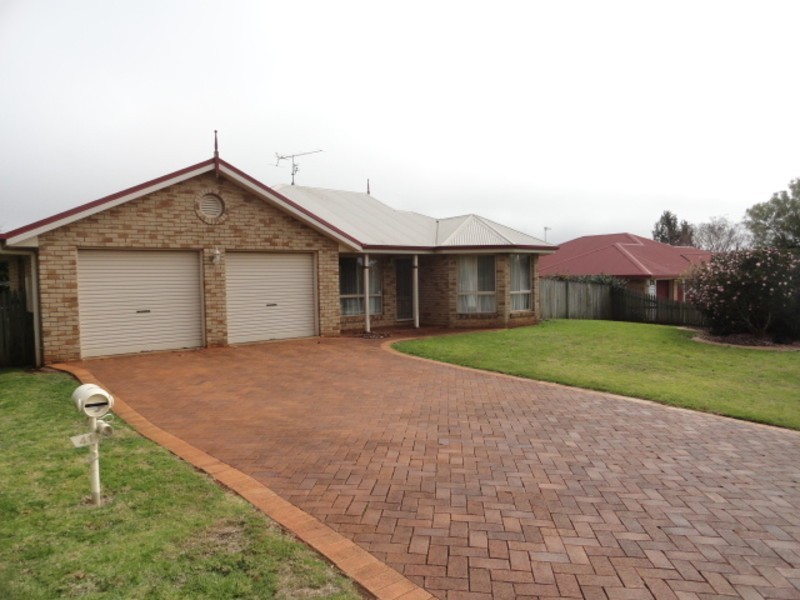 41 Dandelion Drive, Middle Ridge QLD 4350