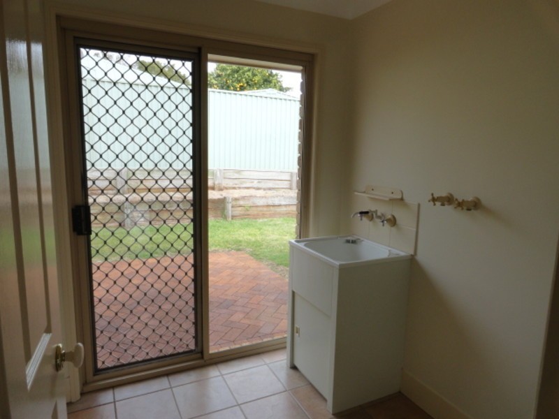 41 Dandelion Drive, Middle Ridge QLD 4350