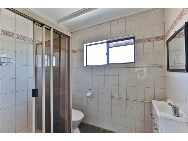 8/203 Campbell Street, Newtown QLD 4350