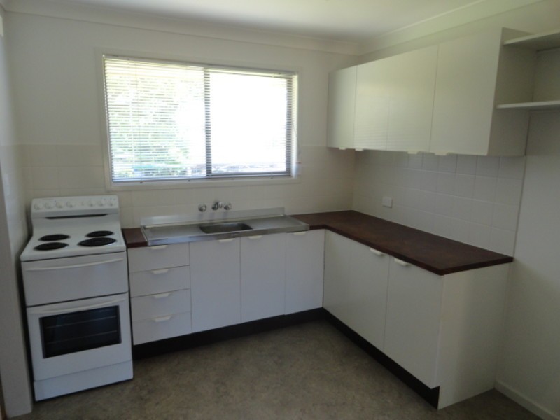 2/113 South Street, Centenary Heights QLD 4350