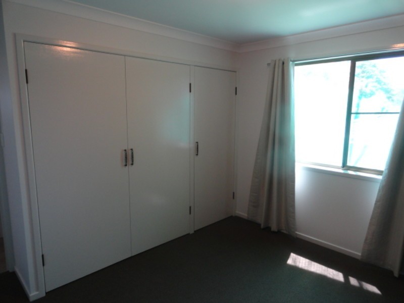 2/113 South Street, Centenary Heights QLD 4350