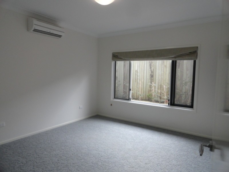 2/3 Mayes Street, East Toowoomba QLD 4350