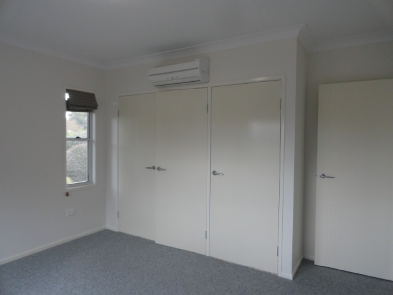 2/3 Mayes Street, East Toowoomba QLD 4350