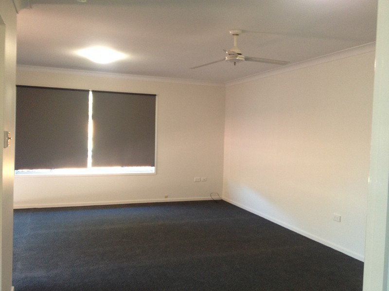 143 Curzon Street, Rangeville QLD 4350