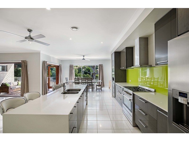 37 Piccadilly Court, Mount Lofty QLD 4350