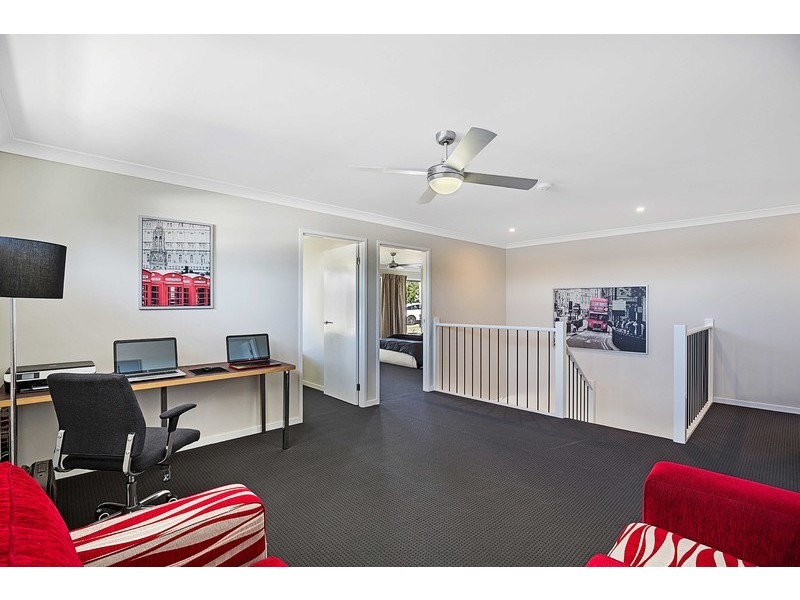 37 Piccadilly Court, Mount Lofty QLD 4350