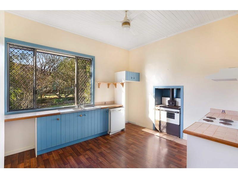 18 Edward Street, North Toowoomba QLD 4350