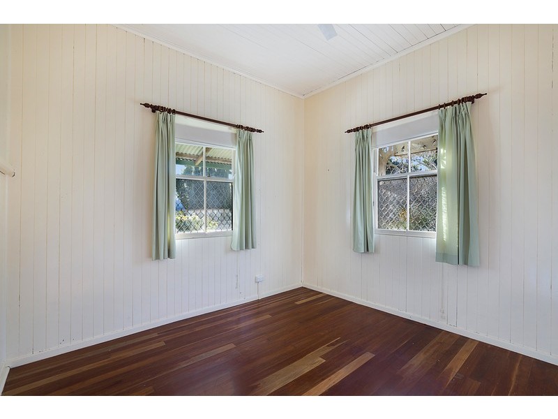 18 Edward Street, North Toowoomba QLD 4350