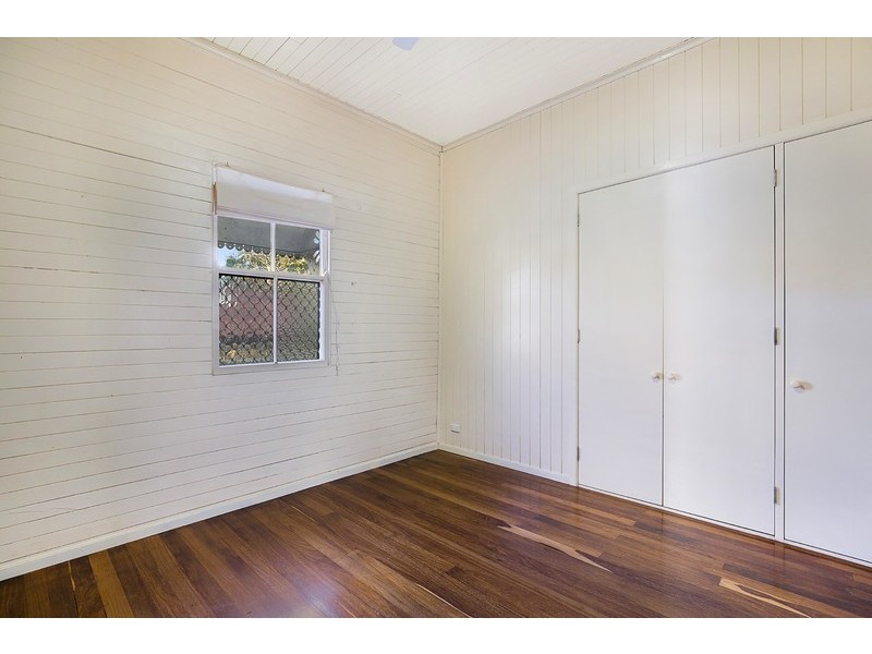 18 Edward Street, North Toowoomba QLD 4350