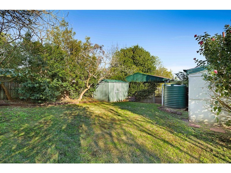 18 Edward Street, North Toowoomba QLD 4350