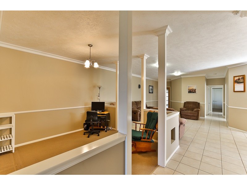 313 Ramsay Street, Middle Ridge QLD 4350