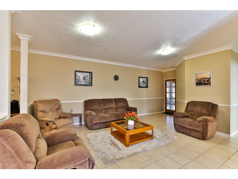 313 Ramsay Street, Middle Ridge QLD 4350