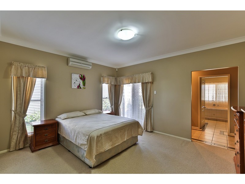 313 Ramsay Street, Middle Ridge QLD 4350