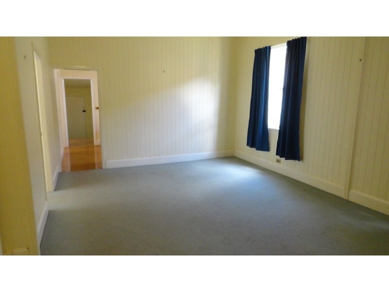 18 Lilley Street, East Toowoomba QLD 4350
