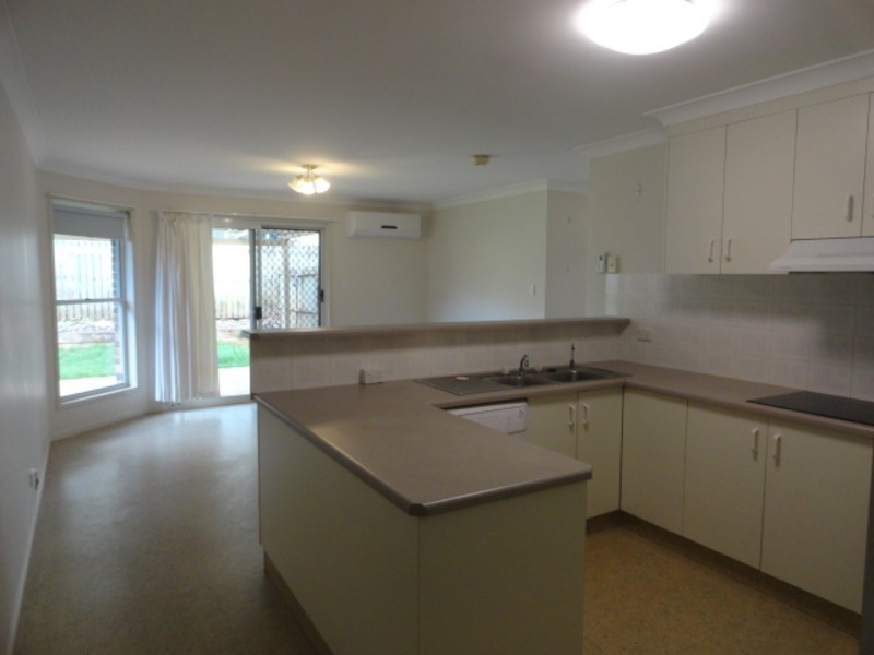 9 Gainsborough Drive, Glenvale QLD 4350