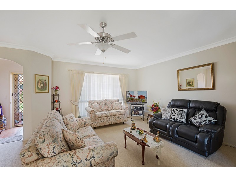 61/12 Glenfield Court, Middle Ridge QLD 4350