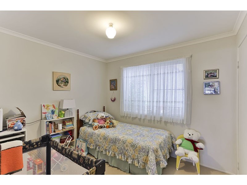 7 Roslyn Street, Centenary Heights QLD 4350