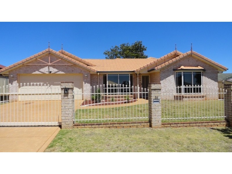 38 BISCAY Crescent, Glenvale QLD 4350