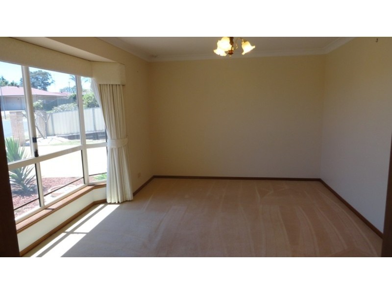 38 BISCAY Crescent, Glenvale QLD 4350