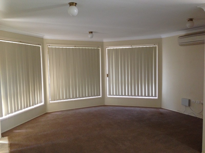 2/5 Beer Court, Kearneys Spring QLD 4350