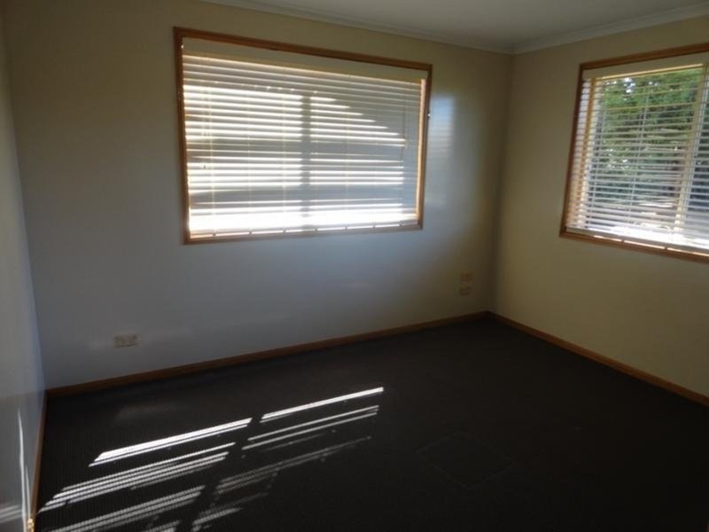 12 Evergreen Court, Glenvale QLD 4350