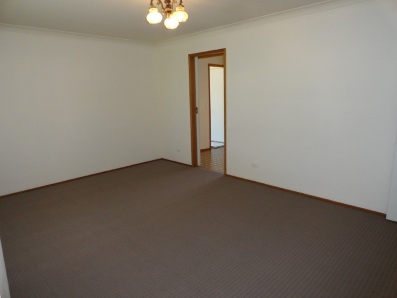 20 Arabian Street, Harristown QLD 4350