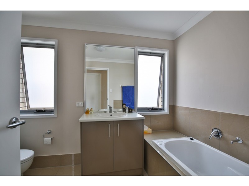 2/14 Taragon Street, Glenvale QLD 4350