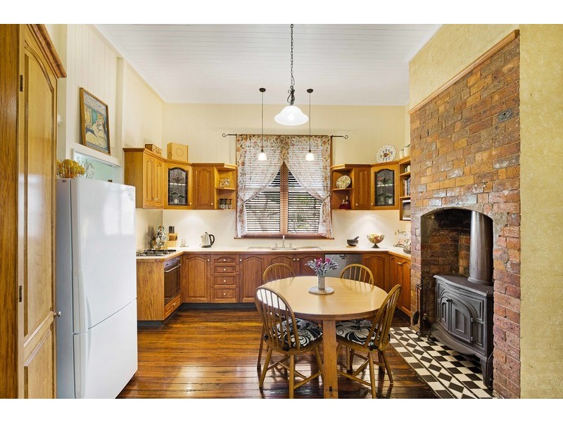 100 Hume Street, East Toowoomba QLD 4350