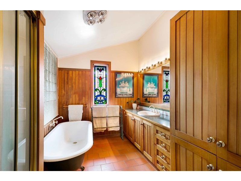 100 Hume Street, East Toowoomba QLD 4350