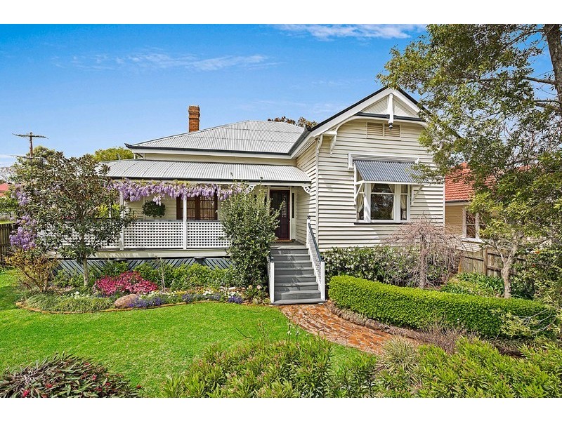 100 Hume Street, East Toowoomba QLD 4350