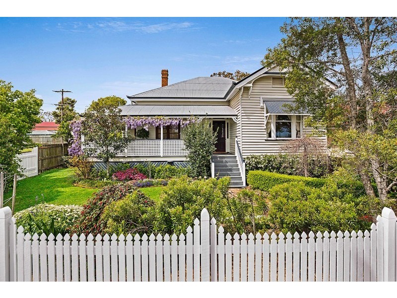 100 Hume Street, East Toowoomba QLD 4350