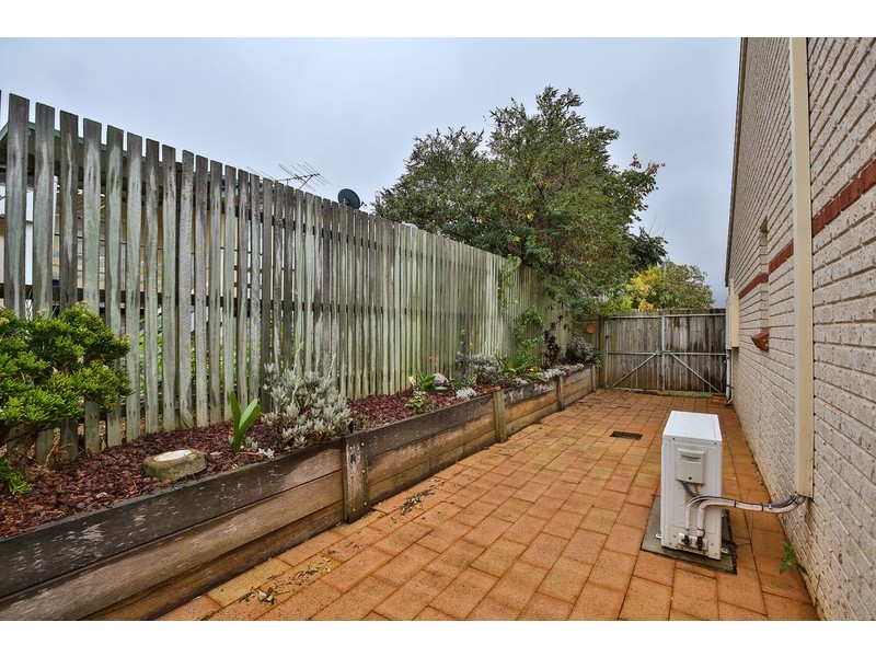 4/4a Cox Street, Wilsonton QLD 4350