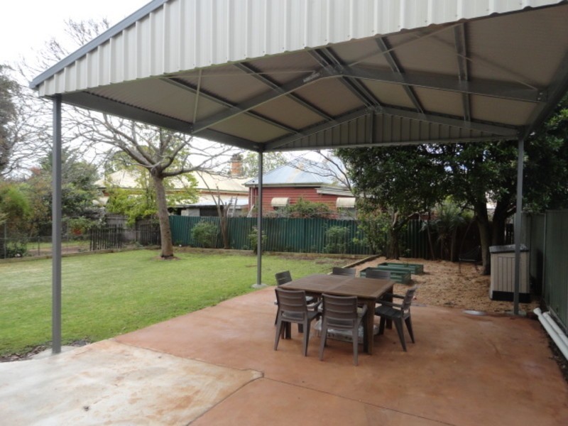8 Kingston Street, Toowoomba City QLD 4350