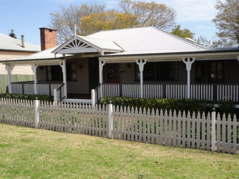 13 Haig Street, South Toowoomba QLD 4350