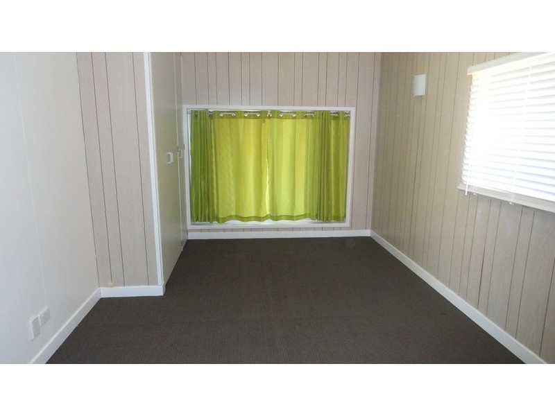 15 Regent Street, Darling Heights QLD 4350